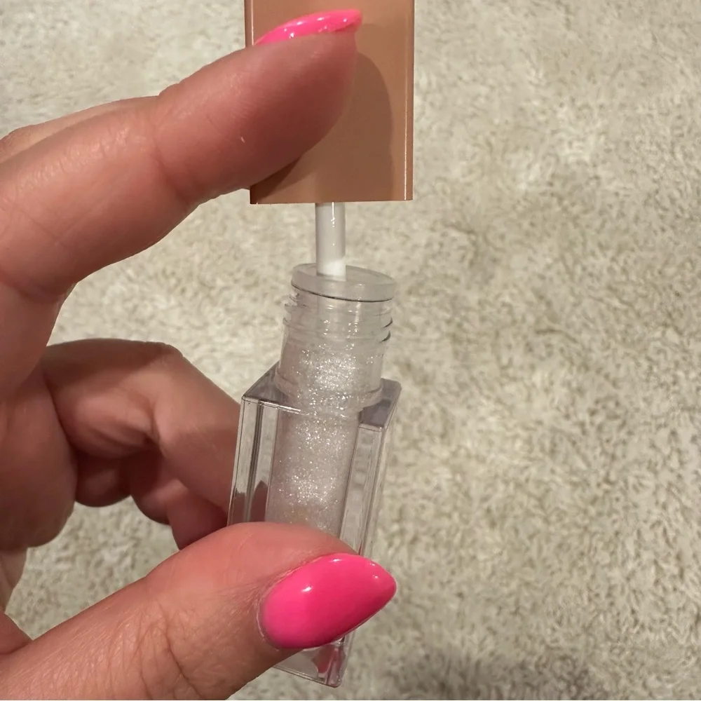 kkw beauty iridescent lip gloss